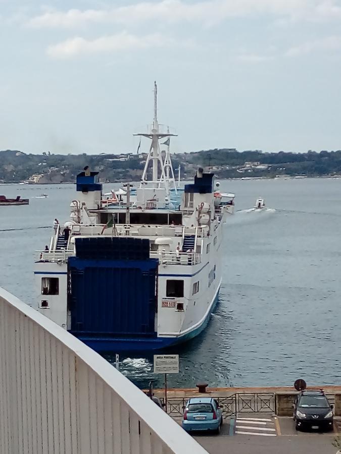 Aria Di Mare Dimorra Acomodação com café da manhã Pozzuoli Exterior foto