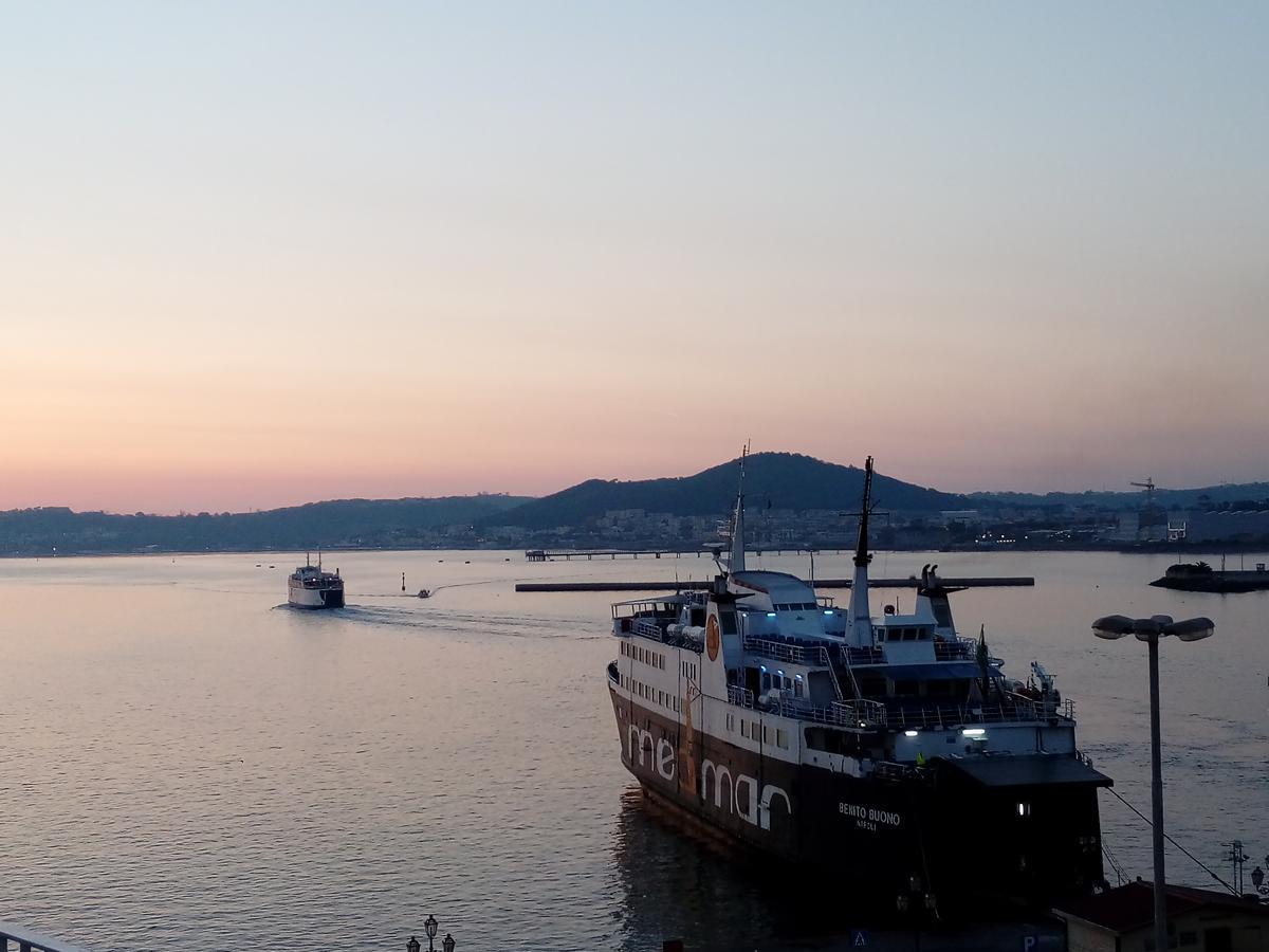 Aria Di Mare Dimorra Acomodação com café da manhã Pozzuoli Exterior foto